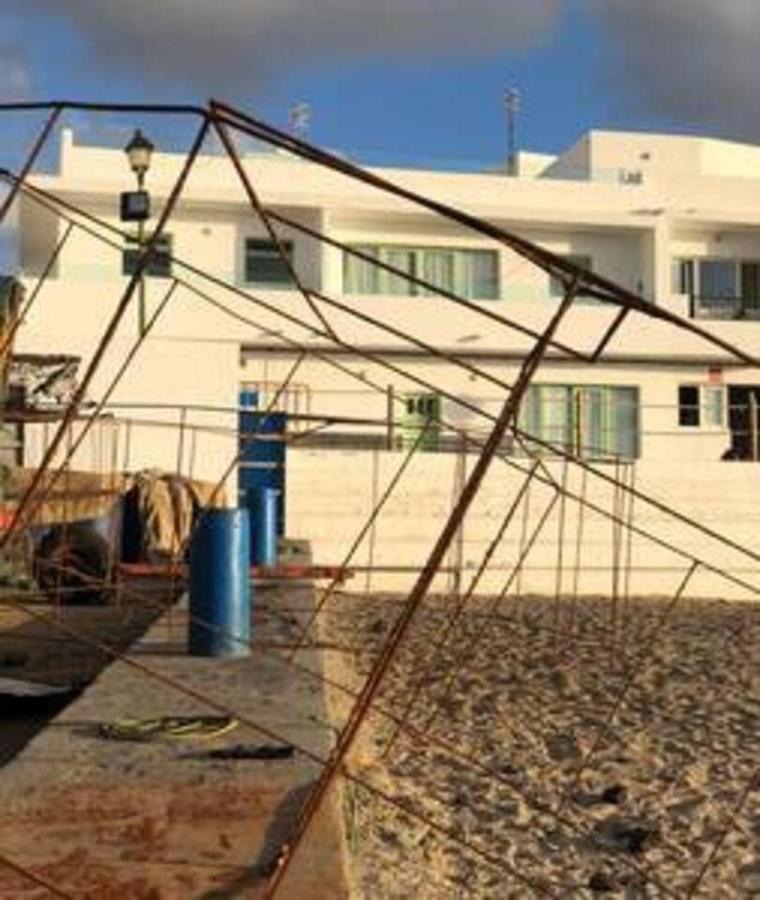 Casa Anclada En La Santa- 4 Apartamentos Frente Al Mar- 1ª Linea Solarium Barbacoa Exterior photo